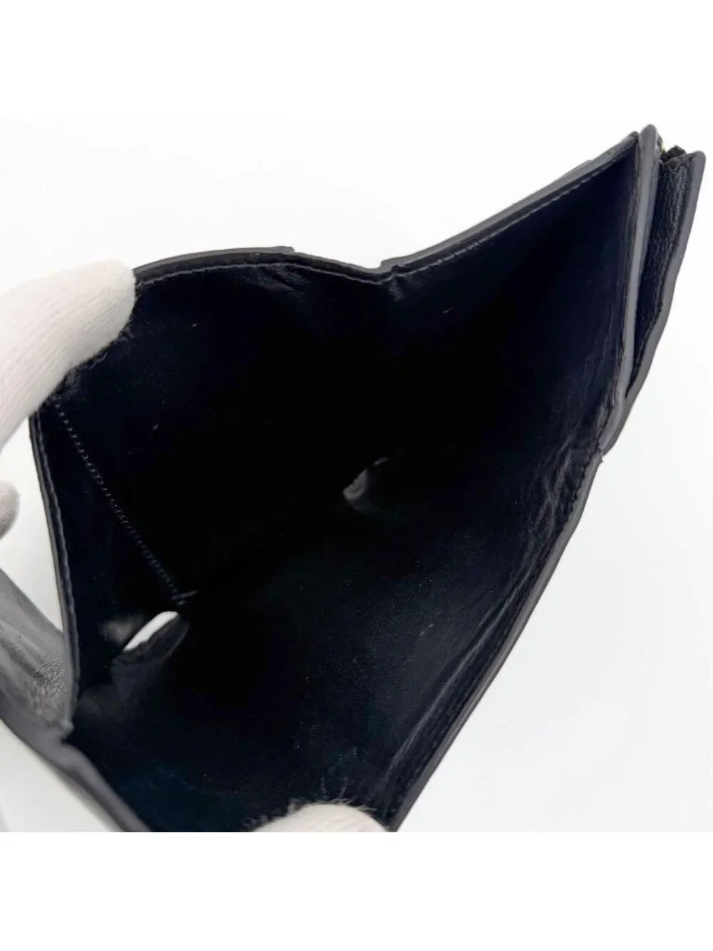 Louis Vuitton Portefeuille Very Compact Monogram Trifold Wallet